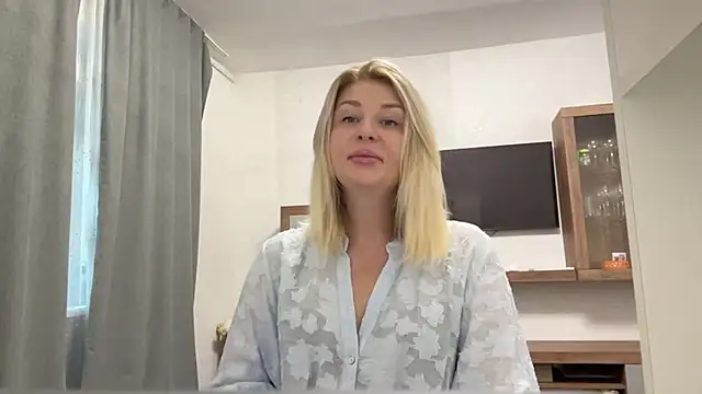 Blondie xoxoxo online show from 10-01-25, 09:15