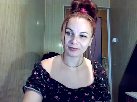 Kisa26311 online show from 10-21-25, 09:54