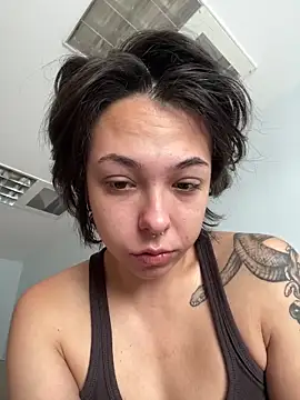 Snapshot of Kitty5348 chatting on 10-18-25, 08:37 Kitty5348 online show from 10-18-25, 08:37