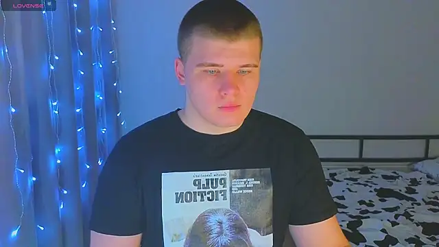 kittenmurr online show from 11-22-25, 01:04