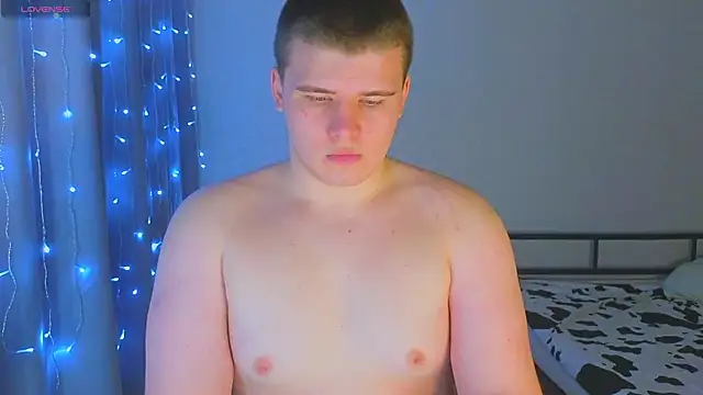 kittenmurr online show from 11-29-25, 01:14