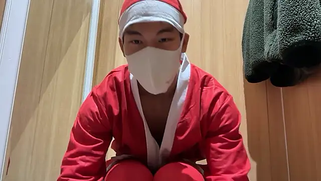 masucle216 online show from 12-18-25, 02:45