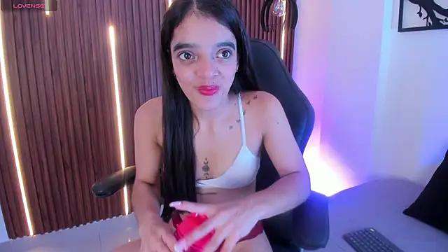 Sophia Blazee online show from 10-01-25, 07:42