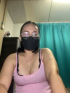 Snapshot of melyiaaa chatting on 02-26-26, 03:00 melyiaaa online show from 02-26-26, 03:00