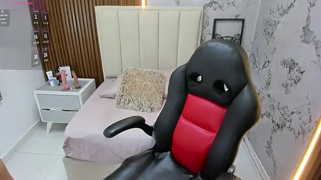 BRIHANACONOR online show from 10-22-25, 12:27