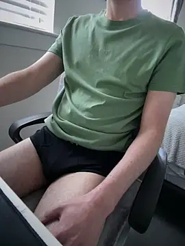 Snapshot of ScottyBoy94 chatting on 05-12-26, 02:14 ScottyBoy94 online show from 05-12-26, 02:14