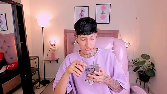 Luci Rose online show from 10-10-25, 02:43