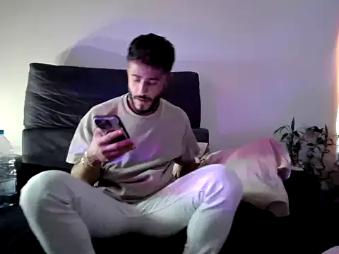 Snapshot of arabiannights66 chatting on 09-13-25, 01:49 arabiannights66 online show from 09-13-25, 01:49