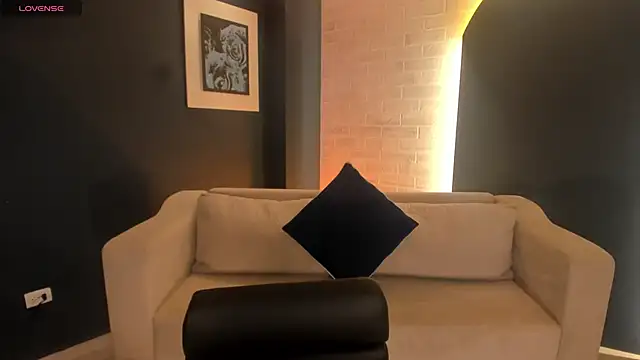 AyshelBrown online show from 02-12-26, 05:02