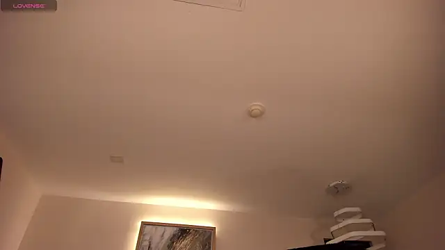 MilaColeman online show from 04-01-26, 03:07