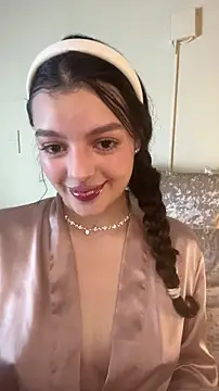 Snapshot of AriaHeavenss chatting on 11-13-25, 12:20 AriaHeavenss online show from 11-13-25, 12:20