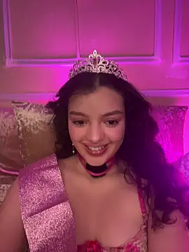 Snapshot of AriaHeavenss chatting on 11-27-25, 12:35 AriaHeavenss online show from 11-27-25, 12:35