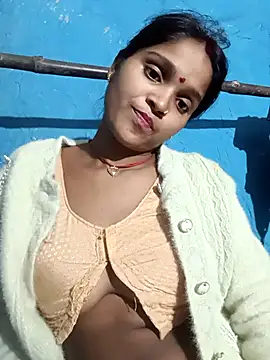 Snapshot of Harini_Gautam chatting on 10-19-25, 03:12 Harini Gautam online show from 10-19-25, 03:12