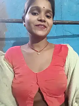 Snapshot of Harini_Gautam chatting on 10-21-25, 02:12 Harini Gautam online show from 10-21-25, 02:12