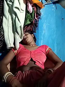 Snapshot of Harini_Gautam chatting on 10-25-25, 06:35 Harini Gautam online show from 10-25-25, 06:35