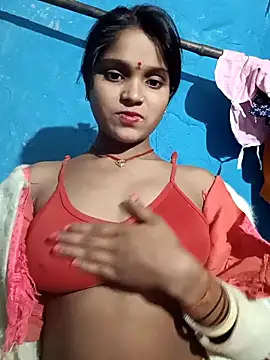 Snapshot of Harini_Gautam chatting on 10-29-25, 07:48 Harini Gautam online show from 10-29-25, 07:48