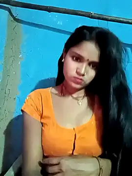 Snapshot of Harini_Gautam chatting on 12-21-25, 02:24 Harini Gautam online show from 12-21-25, 02:24