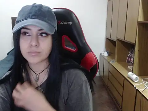 Snapshot of bluegoddessstoned chatting on 09-19-25, 08:20 bluegoddessstoned online show from 09-19-25, 08:20