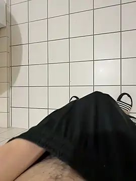 Snapshot of Dicksxd chatting on 09-30-25, 09:42 Dicksxd online show from 09-30-25, 09:42