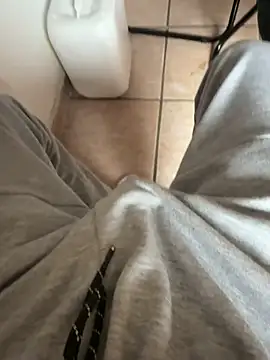 Snapshot of Dicksxd chatting on 10-07-25, 07:27 Dicksxd online show from 10-07-25, 07:27