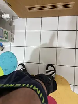 Snapshot of Dicksxd chatting on 10-19-25, 08:15 Dicksxd online show from 10-19-25, 08:15