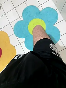 Snapshot of Dicksxd chatting on 10-24-25, 09:17 Dicksxd online show from 10-24-25, 09:17