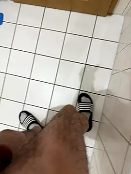 Snapshot of Dicksxd chatting on 11-01-25, 10:06 Dicksxd online show from 11-01-25, 10:06