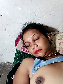 Snapshot of Chandni_Love143 chatting on 09-13-25, 04:18 Chandni Love143 online show from 09-13-25, 04:18