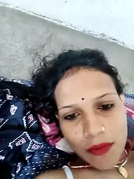 Snapshot of Chandni_Love143 chatting on 09-14-25, 05:39 Chandni Love143 online show from 09-14-25, 05:39