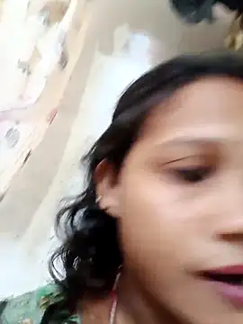 Snapshot of Chandni_Love143 chatting on 09-25-25, 03:54 Chandni Love143 online show from 09-25-25, 03:54