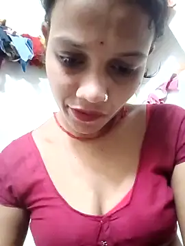 Snapshot of Chandni_Love143 chatting on 10-06-25, 04:10 Chandni Love143 online show from 10-06-25, 04:10