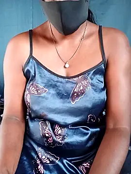 Snapshot of Diwya_shen chatting on 10-27-25, 01:42 Diwya shen online show from 10-27-25, 01:42