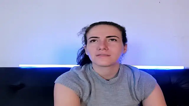 katalella brown1 online show from 09-25-25, 12:09