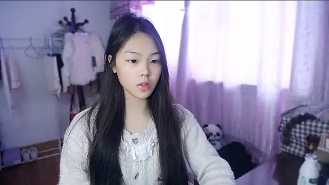 Snapshot of yao-yao_ chatting on 11-30-25, 06:06 yao-yao online show from 11-30-25, 06:06