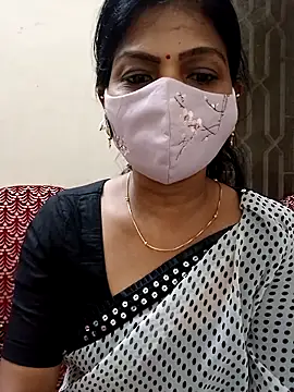 Snapshot of Rithya27 chatting on 09-29-25, 06:24 Rithya27 online show from 09-29-25, 06:24