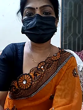 Snapshot of Rithya27 chatting on 10-10-25, 06:07 Rithya27 online show from 10-10-25, 06:07