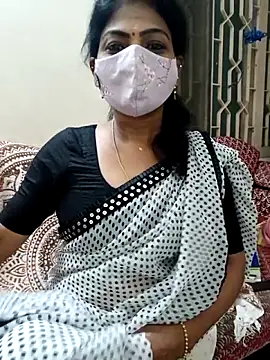 Snapshot of Rithya27 chatting on 10-15-25, 06:30 Rithya27 online show from 10-15-25, 06:30