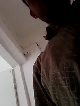 Snapshot of Sexy_men143 chatting on 12-16-25, 09:36 Sexy men143 online show from 12-16-25, 09:36