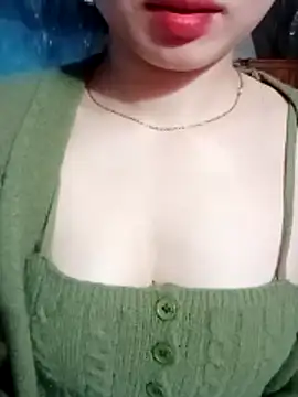 Snapshot of BeMeo003 chatting on 12-14-25, 06:30 BeMeo003 online show from 12-14-25, 06:30