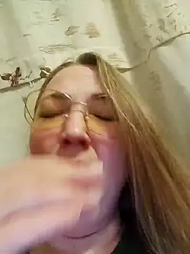 Snapshot of Kiss_Eva chatting on 01-02-25, 09:39 Kiss Eva online show from 01-02-25, 09:39