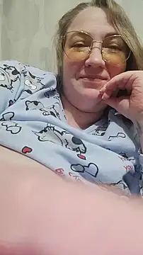 Snapshot of Kiss_Eva chatting on 01-20-25, 10:26 Kiss Eva online show from 01-20-25, 10:26