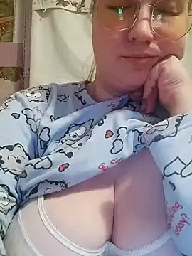 Snapshot of Kiss_Eva chatting on 01-28-25, 06:07 Kiss Eva online show from 01-28-25, 06:07