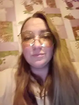 Snapshot of Kiss_Eva chatting on 03-19-26, 05:06 Kiss Eva online show from 03-19-26, 05:06