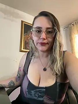 CurvyLust x online show from 05-13-26, 01:19