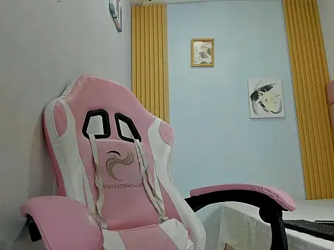 Snapshot of adri_sexboy229 chatting on 10-25-25, 07:05 adri sexboy229 online show from 10-25-25, 07:05