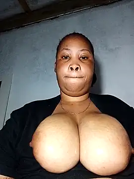 Snapshot of OCEANSQUITERXXX chatting on 05-28-26, 11:02 OCEANSQUITERXXX online show from 05-28-26, 11:02