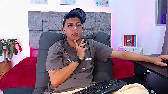 david santos16 online show from 09-22-25, 11:18