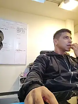 Juann-cock online show from 12-21-25, 12:34