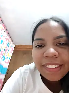 Snapshot of CloeeHills_ chatting on 10-17-25, 06:21 CloeeHills  online show from 10-17-25, 06:21