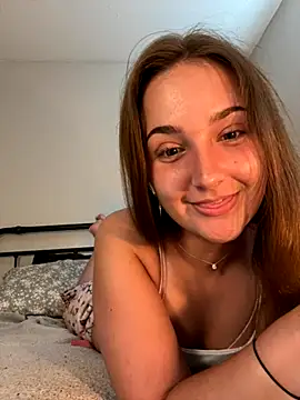 MadilynX777 online show from 10-09-25, 09:13